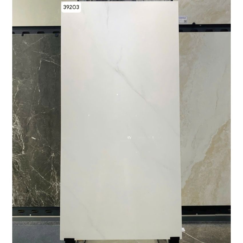 Gạch Vitto 60x120 mã 39203 men bóng kiểu dáng tinh tế Gạch Vitto 60x120 mã 39203 men bóng bề mặt men bóng, màu trắng vân đá