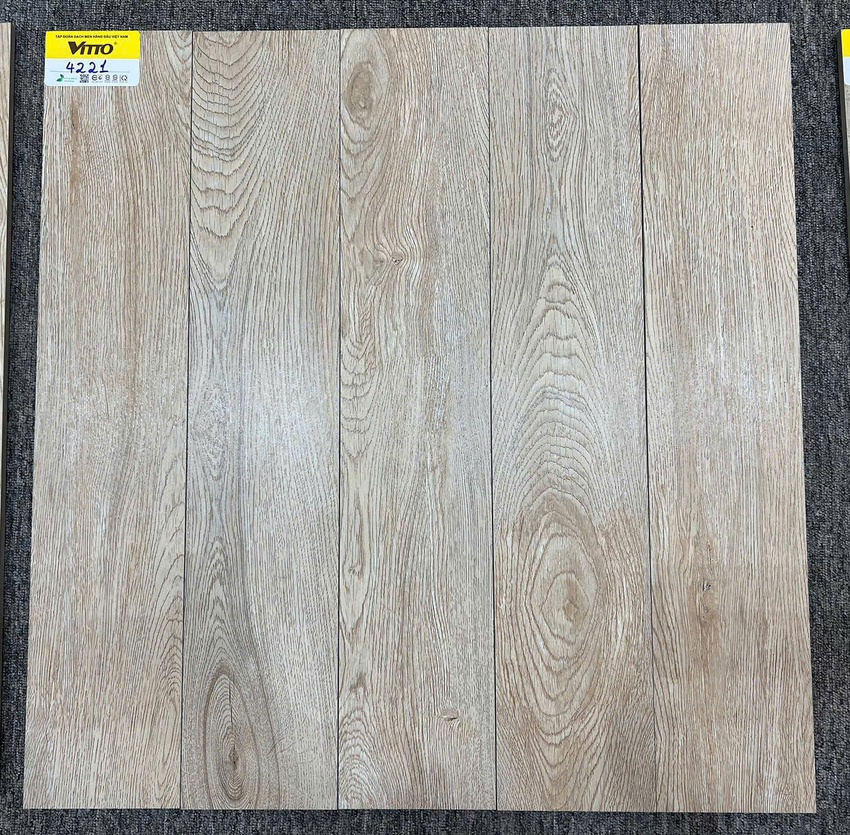 Gạch giả gỗ Vitto 15x80 mã 4221 mặt trước Gạch giả gỗ Vitto 15x80 mã 4221 tông be vân gỗ