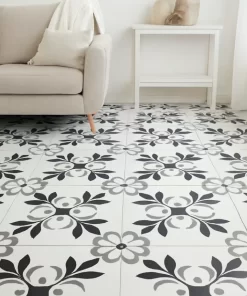 Ảnh phòng khách sử dụng gạch bông Novita OLIVE 2210 20x20cm, giữ đúng màu sắc, hoa văn và nhịp lặp giữa các viên gạch trên sàn.