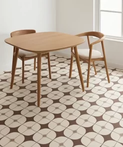 Mẫu gạch bông Novita OLIVE 2217 được lát sàn phòng ăn, giữ nguyên hoa văn và màu sắc thực tế.