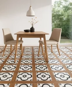 Sàn phòng ăn lát gạch bông Novita MIMOSA 3312, giữ nguyên hoa văn đen-trắng-nâu như mẫu tham chiếu